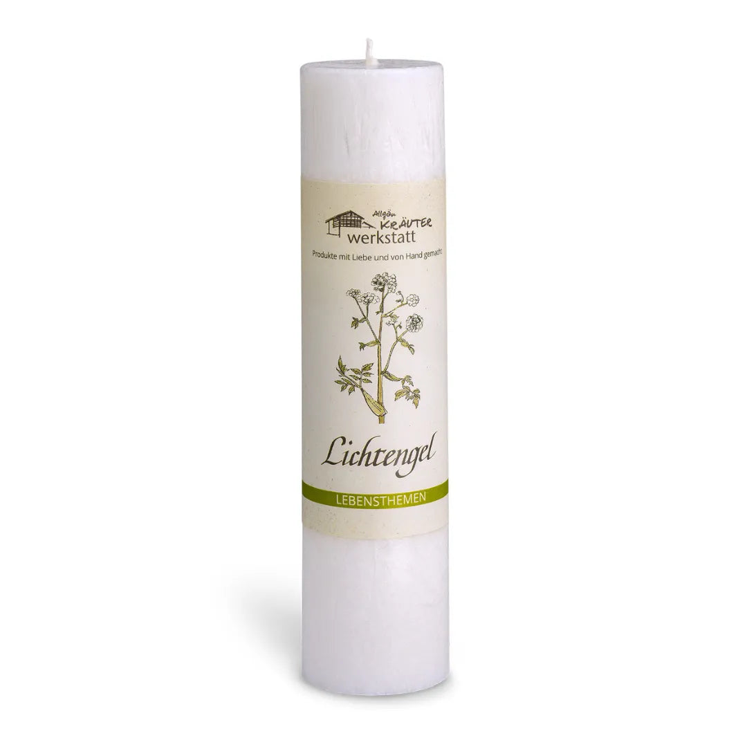 Weiße Allgäuer Kräuterkerze "Lichtengel" mit Lärche & Engelwurz für inneres Licht, Klarheit & Schutz.