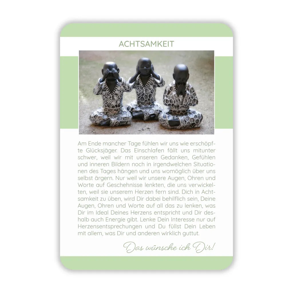 Beispielkarte "Achtsamkeit" aus dem Achtsamkeits-Kartenset "Das wünsche ich Dir" von Seraphine Monien. Nahaufnahme zeigt drei Mönch-Figuren und Text.