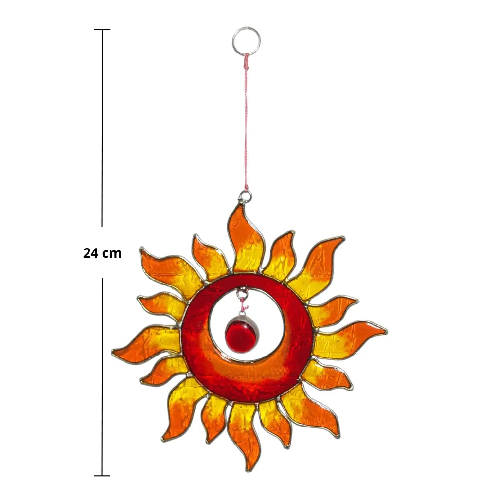 Sonnenfänger Sonne in Rot-Gelb aus Resin, 24 cm lang, strahlt pure Lebensfreude aus und verschönert Fenster.